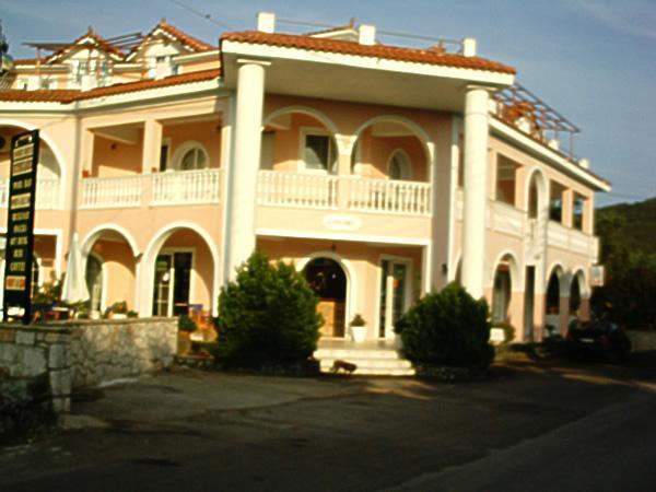 Kyprianos Aparthotel