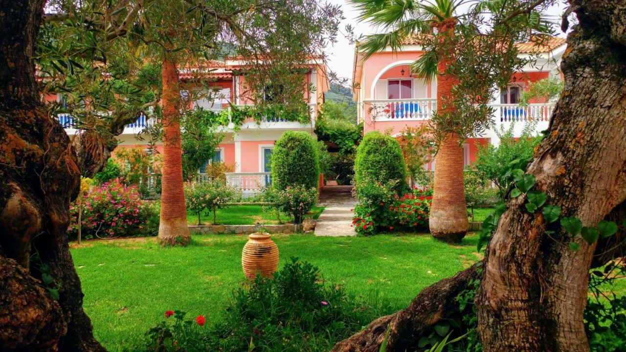 Aparthotel Kyprianos 3*