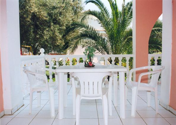 Kyprianos Aparthotel 3*